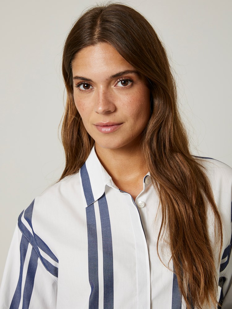 Carolina skjorte 7506208_O68-JEANPAUL-S24-Modell-Front_8441_Carolina skjorte O68_Carolina skjorte O68 7506208.jpg_Front||Front