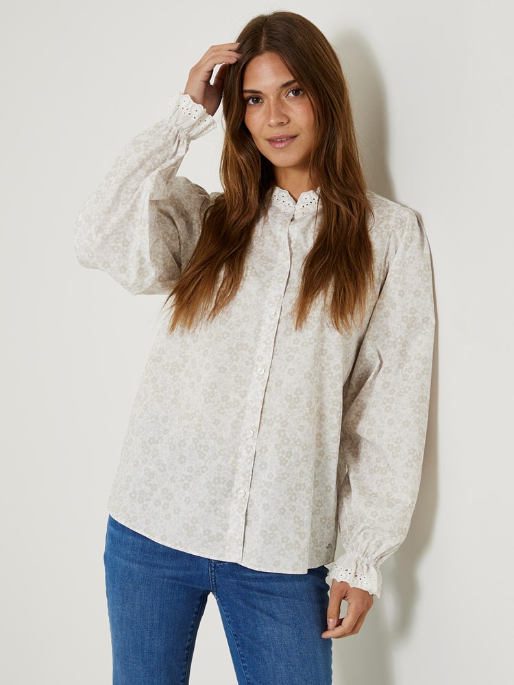 Maria bluse 7506214_I3O-JEANPAUL-S24-Modell-Front_2210_Maria bluse I3O_Maria bluse I3O 7506214.jpg_Front||Front