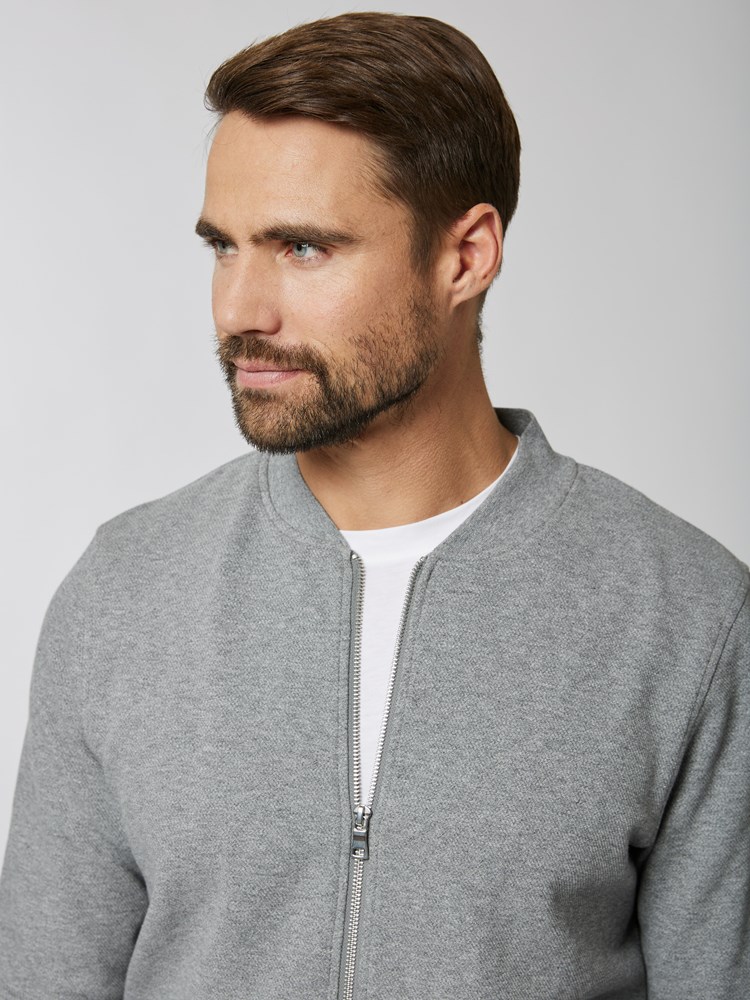 Mikael bomber jakke 7506381_R72-MRCAPUCHIN-S24-details_chn=vic_8037_Mikael bomber jakke R72 7506381.jpg_