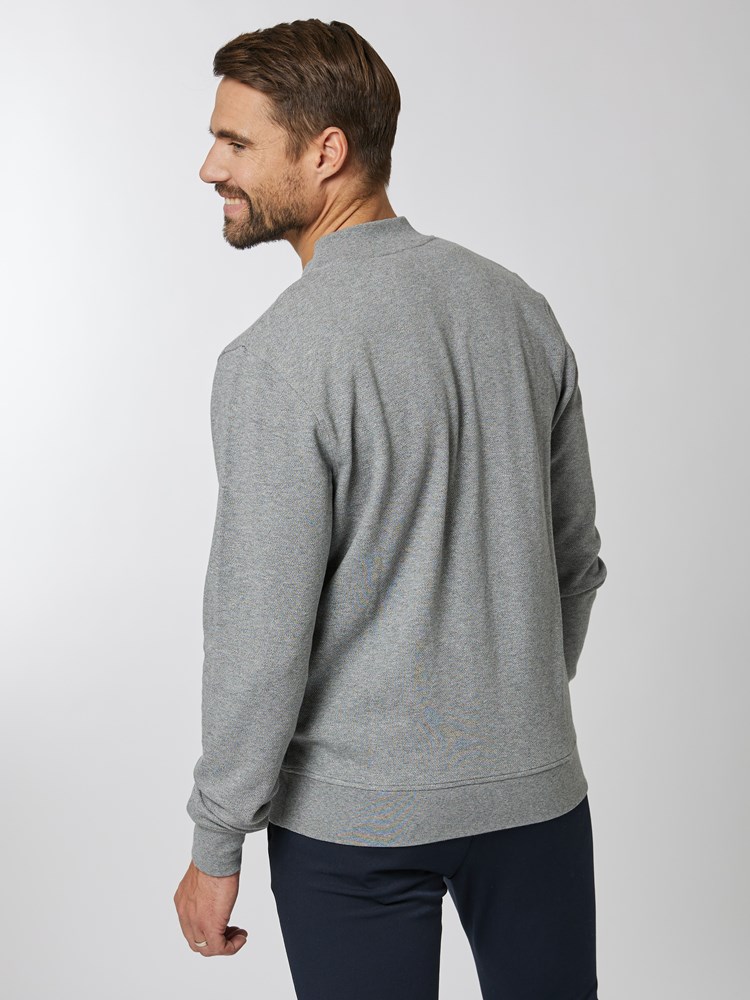 Mikael bomber jakke 7506381_R72-MRCAPUCHIN-S24-Modell-Back_chn=vic_9100_Mikael bomber jakke R72 7506381.jpg_Back||Back
