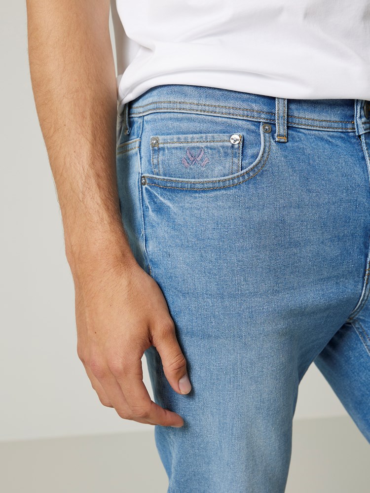 Pierre jeans 7506465_DAF-JEANPAUL-NOS-Modell-Front_2923_Pierre jeans DAF 7506465.jpg_Front||Front