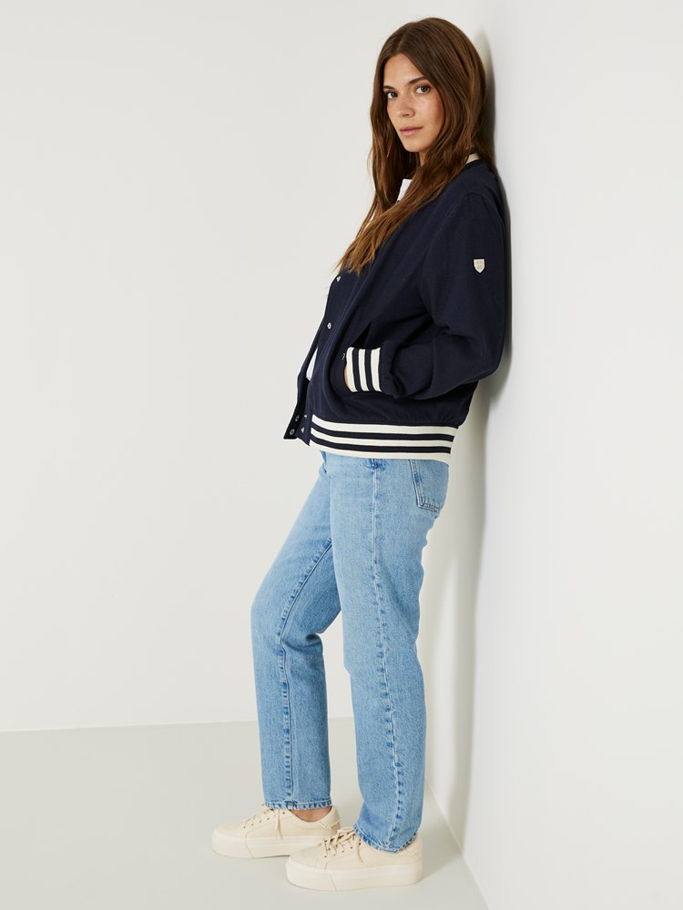 Serena jakke 7506467_EM6-JEANPAUL-S24-Modell-Front_5052_Serena jakke EM6_Serena jakke EM6 7506467.jpg_Front||Front