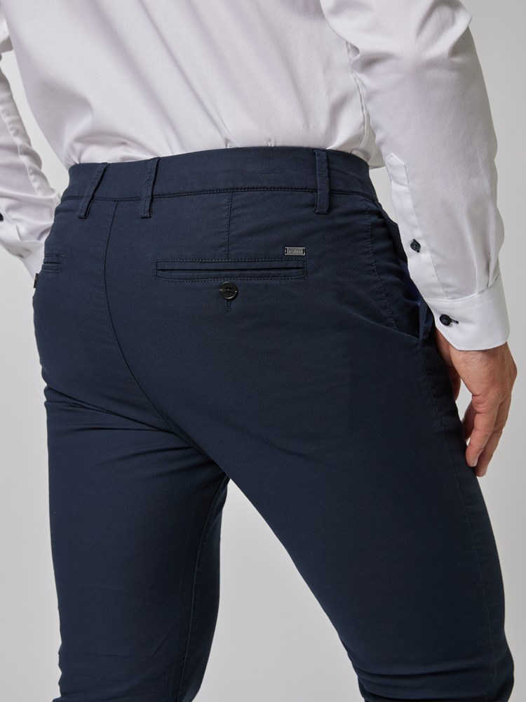 Bennett chinos 7506572_EMW-VESB-S24-details_chn=vic_8688_Bennett chinos EMW 7506572.jpg_