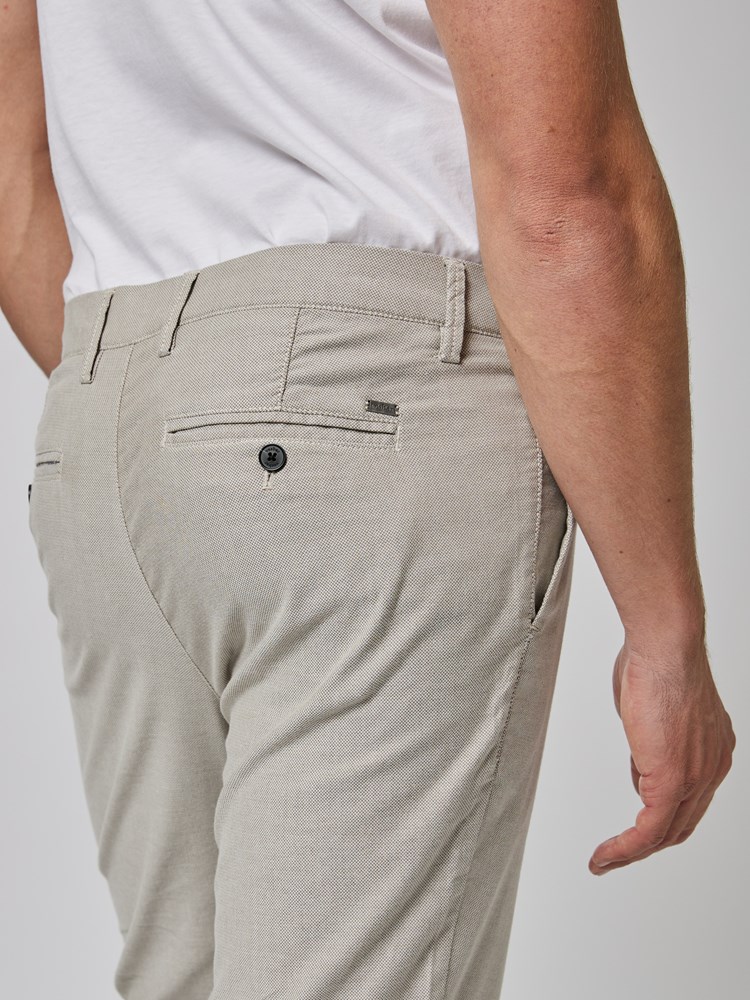 Bennett chinos 7506572_I5C-VESB-S24-details_chn=vic_8171_Bennett chinos I5C 7506572.jpg_