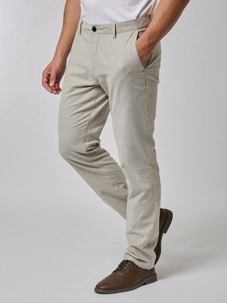 Bennett chinos 7506572_I5C-VESB-S24-Modell-Front_chn=vic_806_Bennett chinos I5C 7506572.jpg_Front||Front