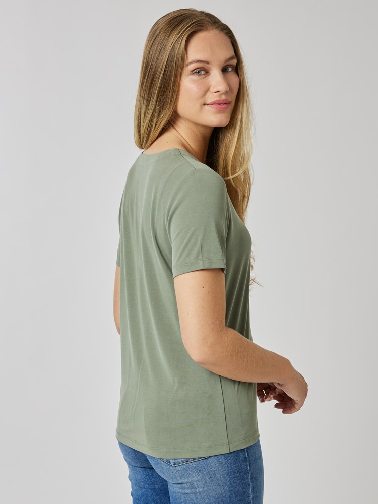 Andrea topp 7506678_GTE-MELL-S24-Modell-Back_chn=vic_258_Andrea topp GTE_Andrea topp GTE 7506678.jpg_Back||Back
