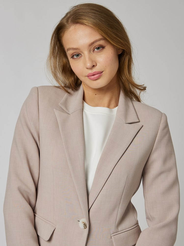 Ainsley blazer 7506789_AQG-BLU-S24-details_chn=vic_6372_Ainsley blazer AQG_Ainsley blazer AQG 7506789.jpg_