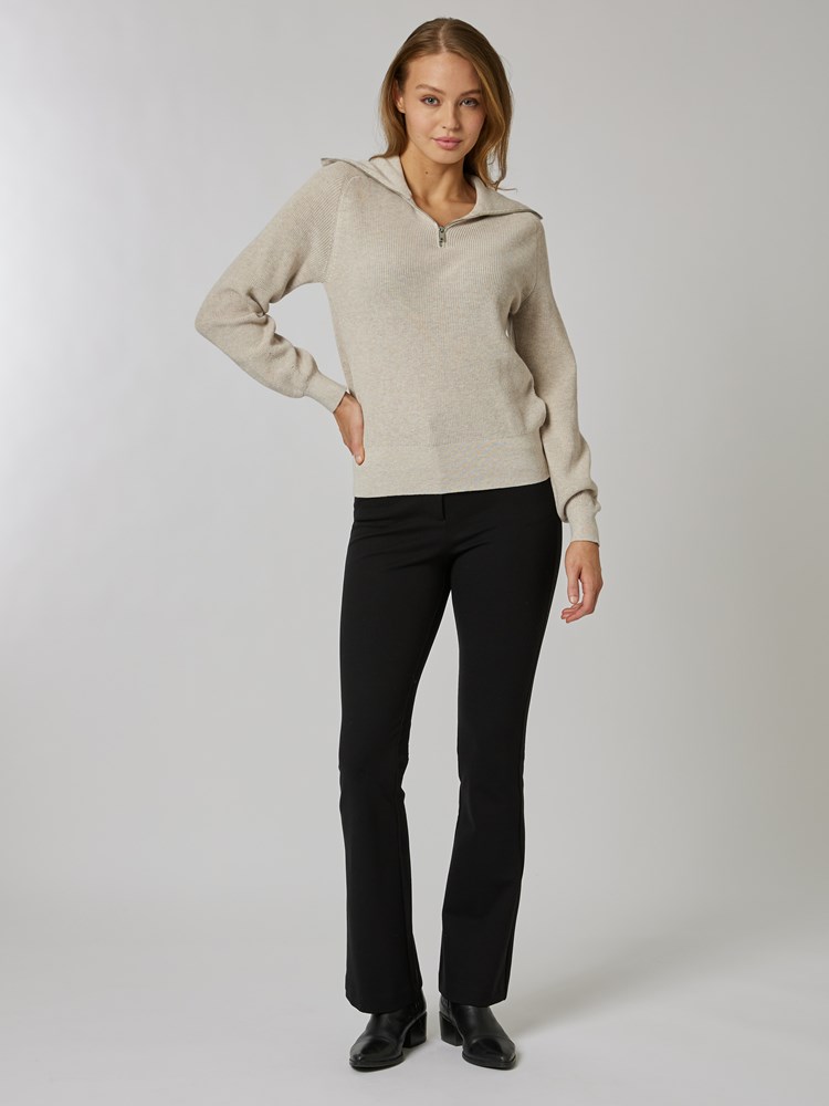 Ollie zip genser 7506838_I2Z-BLU-S24-Modell-Front_chn=vic_4062_Ollie zip genser I2Z_Ollie zip genser I2Z 7506838.jpg_Front||Front