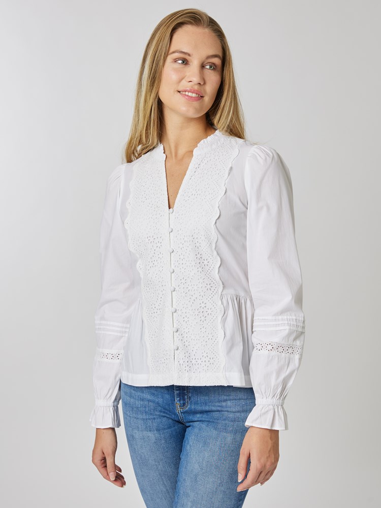 Lydia bluse 7506968_O68-MELL-S24-Modell-Front_chn=vic_5987_Lydia bluse O68_Lydia bluse O68 7506968.jpg_Front||Front