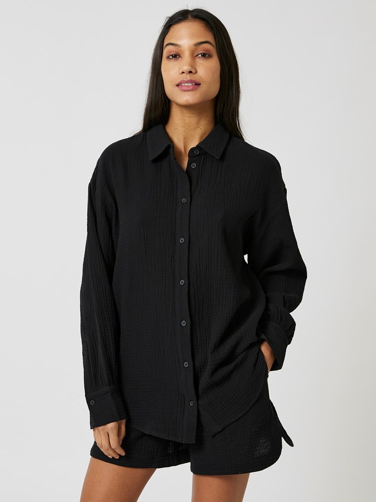 Sky skjorte 7507007_CAB-DONNA-H24-Modell-Front_chn=vic_5732_Sky skjorte CAB_Sky skjorte CAB 7507007.jpg_Front||Front