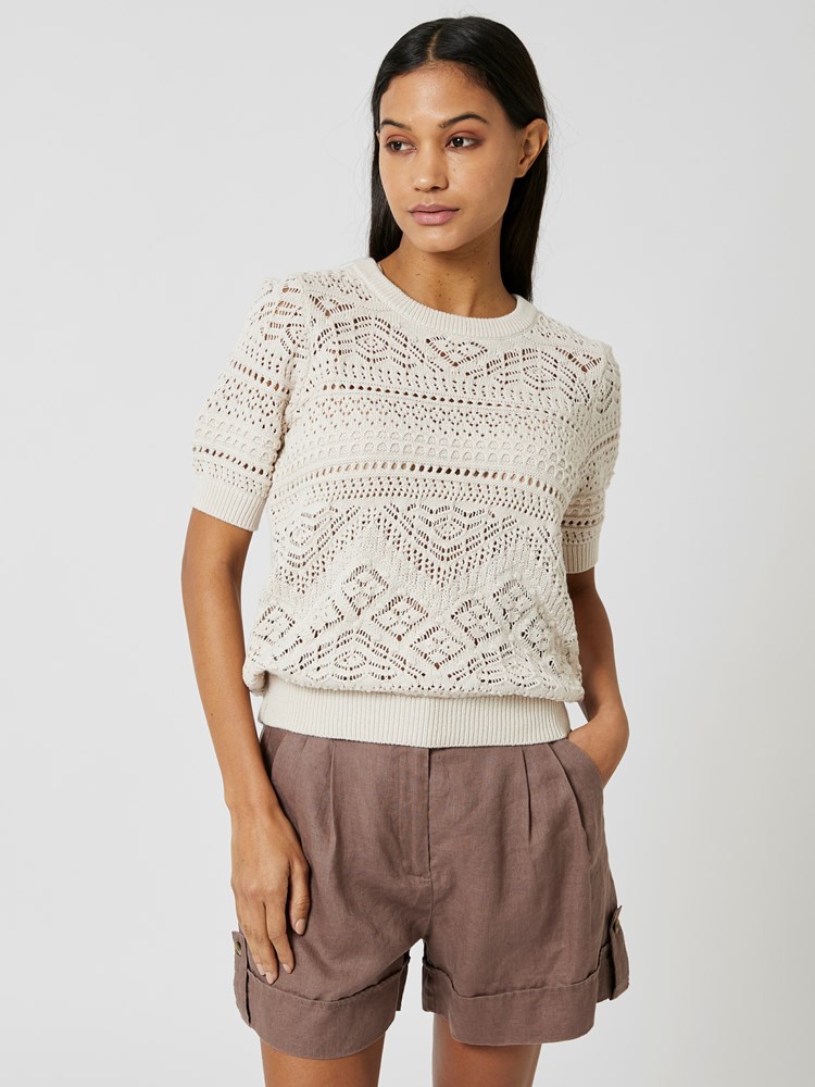 Rakel topp 7507289_I2Z-MELL-H24-Modell-Front_chn=vic_9102_Rakel topp I2Z_Rakel topp I2Z 7507289.jpg_Front