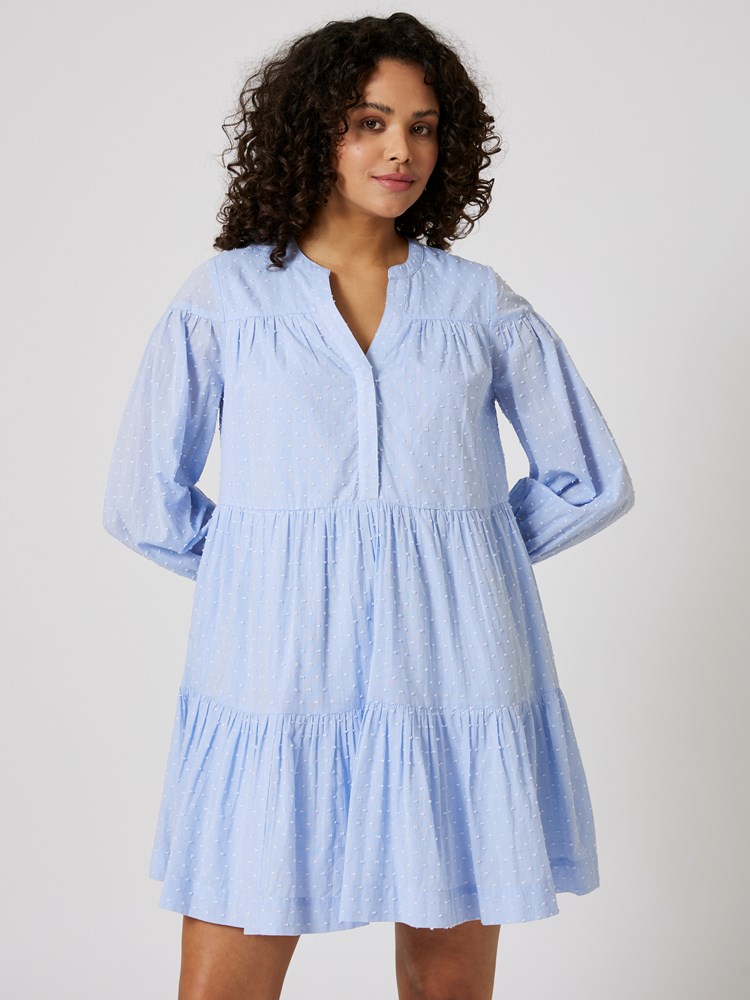 Esme kjole 7507400_R85-MELL-H24-details_chn=vic_8103.jpg_
