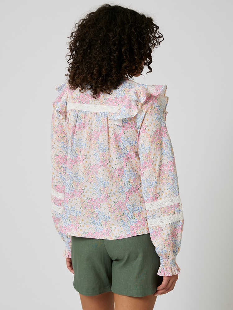 Leonie bluse 7507403_MGO-MELL-H24-Modell-Back_chn=vic_9052_Leonie bluse MGO_Leonie bluse MGO 7507403.jpg_Back