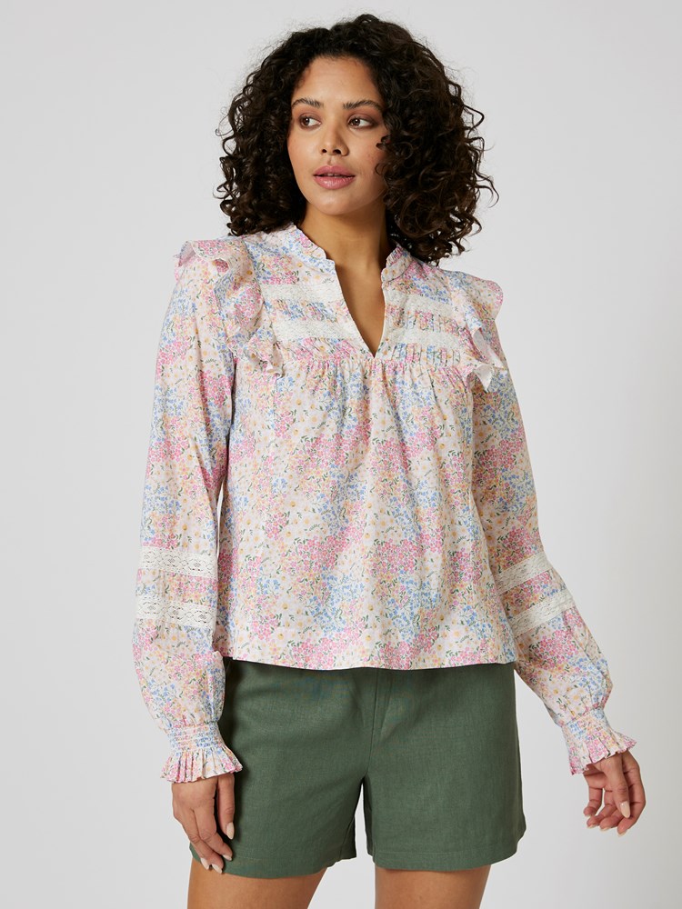 Leonie bluse 7507403_MGO-MELL-H24-Modell-Front_chn=vic_3066_Leonie bluse MGO_Leonie bluse MGO 7507403.jpg_Front