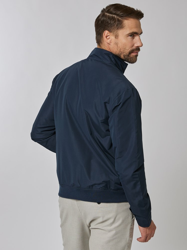 Cooper jakke 7507680_EM6-VESB-S24-Modell-Back_chn=vic_2421_Cooper jakke EM6_Cooper jakke EM6 7507680.jpg_Back||Back