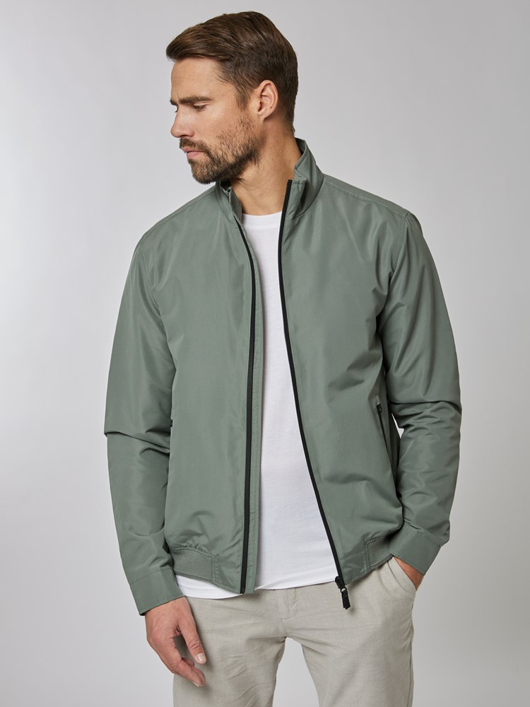 Cooper jakke 7507680_I6U-VESB-S24-Modell-Front_chn=vic_687_Cooper jakke I6U_Cooper jakke I6U 7507680.jpg_Front||Front