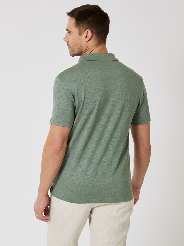 Russell linpolo 7507757_I6U-VESB-H24-Modell-Back_chn=vic_3903_Russell linpolo I6U_Russell linpolo I6U 7507757.jpg_Back||Back