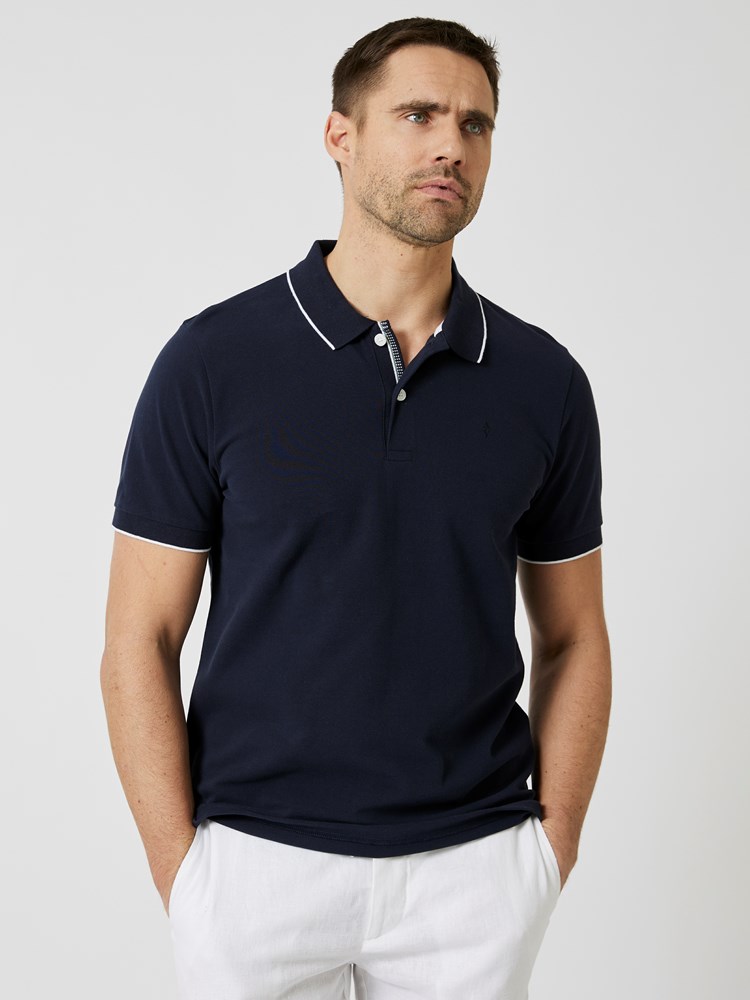 Drover pique 7507773_EM6-VESB-H24-Modell-Front_chn=vic_8029_Drover pique EM6_Drover pique EM6 7507773.jpg_Front||Front