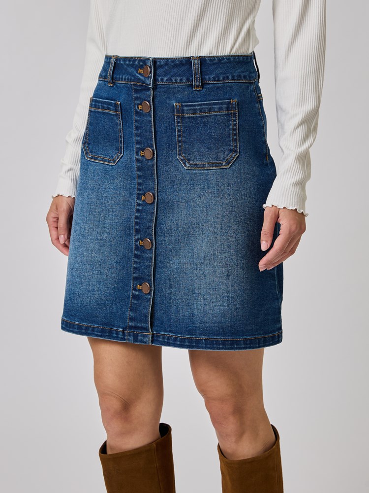 Wilma denimskjørt 7507820_DAA-MELL-A24-details_chn=vic_8158_Wilma denimskjørt DAA_Wilma denimskjørt DAA 7507820.jpg_