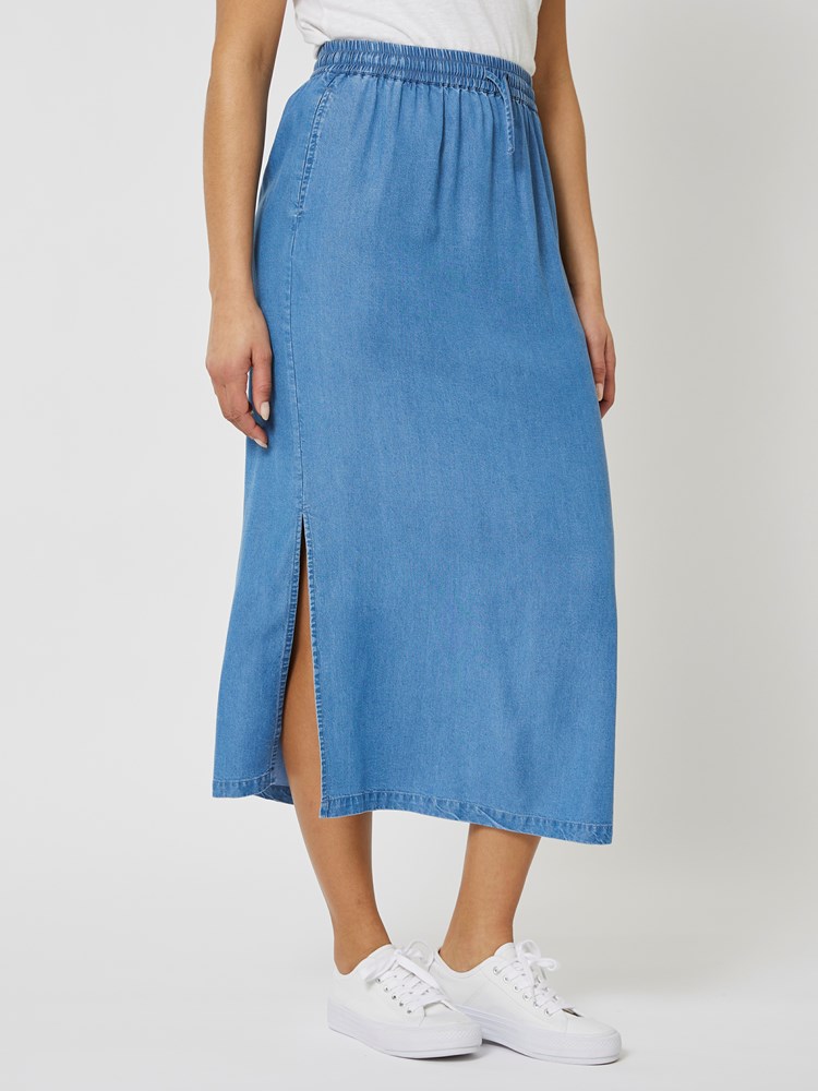 Martine maxi skjørt 7507839_ECL-MELL-H24-Modell-Front_chn=vic_8726_Martine maxi skjørt ECL_Martine maxi skjørt ECL 7507839.jpg_Front||Front