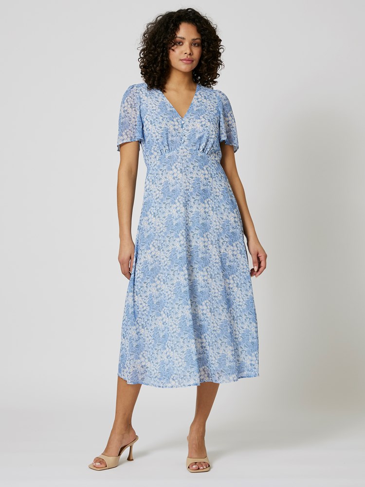 Holly kjole 7508157_E8O-MELL-H24-Modell-Front_chn=vic_6744_Holly kjole E8O_Holly kjole E8O 7508157.jpg_Front||Front