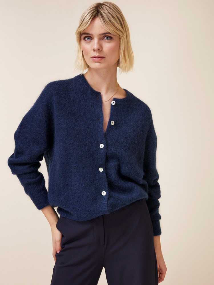 Adele cardigan 7508247_EGV-JEANPAUL-A24-Front_155_Adele cardigan EGV_Adele cardigan EGV 7508247.jpg_Front||Front
