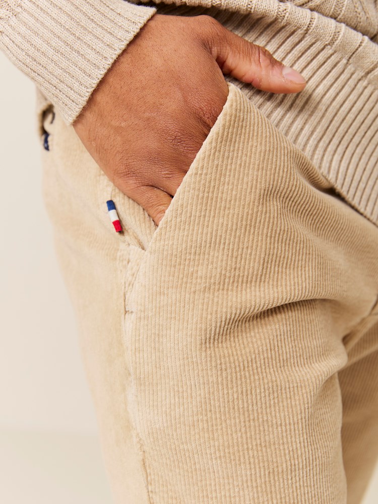 Liam cord chino 7508286_AEI_Jean Paul_Liam Cord Chino_A24 (2)_Liam cord chino AEI_Liam cord chino AEI 7508286.jpg_