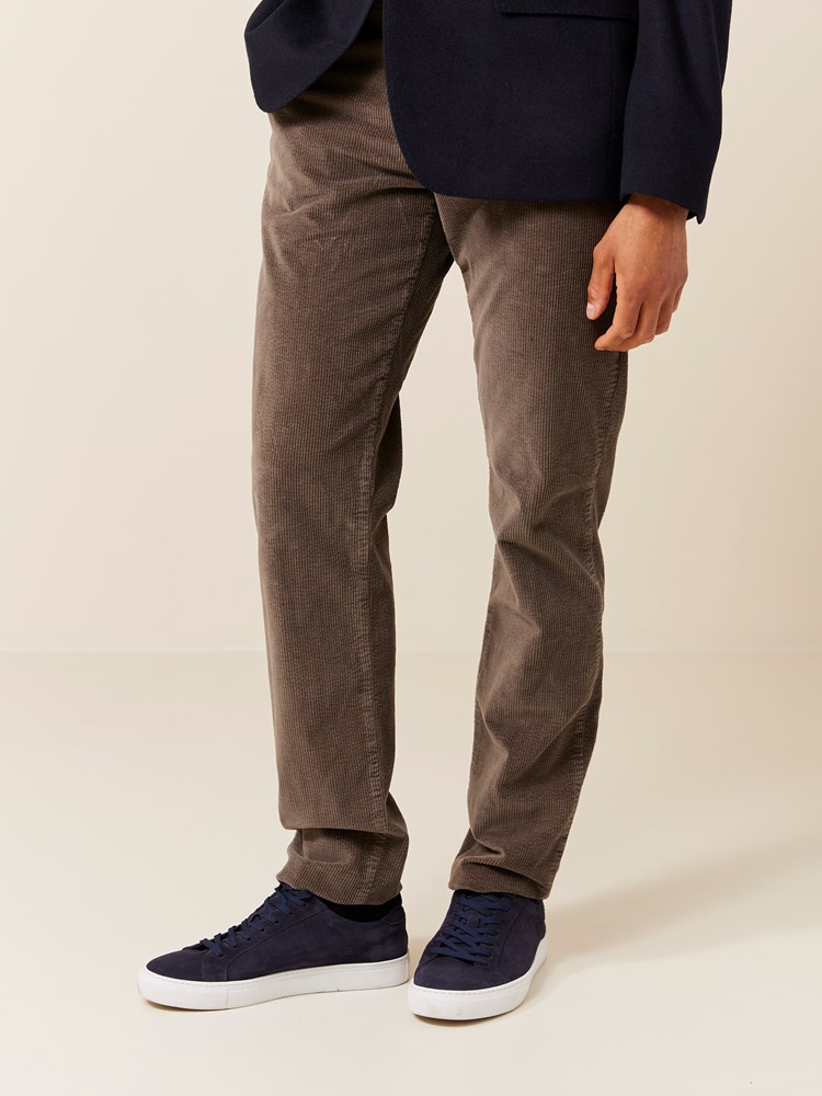 Liam cord chino 7508286_APR_Jean Paul_Liam Cord Chino_A24 (1)_Liam cord chino APR_Liam cord chino APR 7508286.jpg_