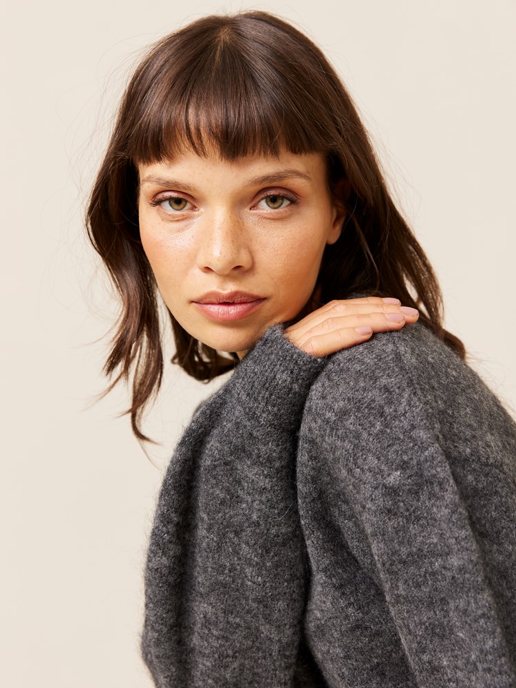 Adele genser 7508350_I7C-JEANPAUL-A24-Front_9703_Adele genser_Adele genser I7C_Adele genser I7C 7508350.jpg_Front||Front