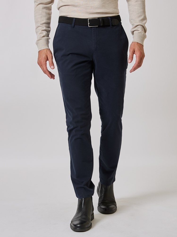 Aron chinos 7508360_C27-VESB-NOS-Modell-Front_chn=vic_6410_Aron chinos C27_Aron chinos C27 7508360.jpg_Front||Front