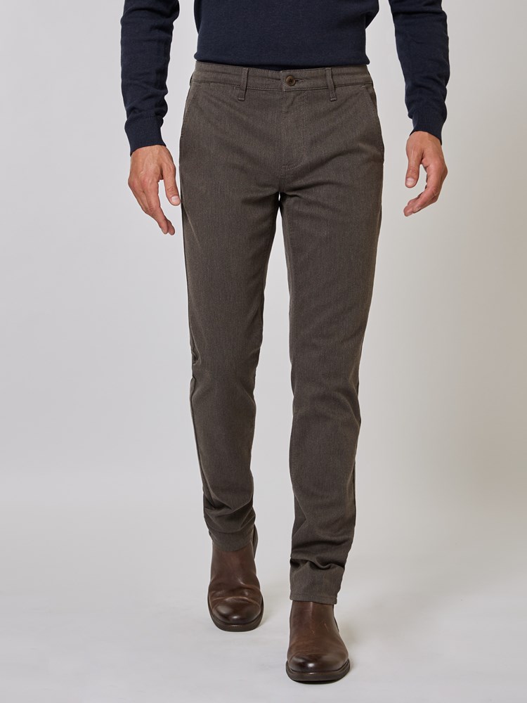 Regular melange chino 7508364_AIQ-MRCAPUCHIN-A24-Modell-Front_chn=vic_6835_Regular melange chino AIQ_Regular melange chino AIQ 7508364.jpg_Front||Front