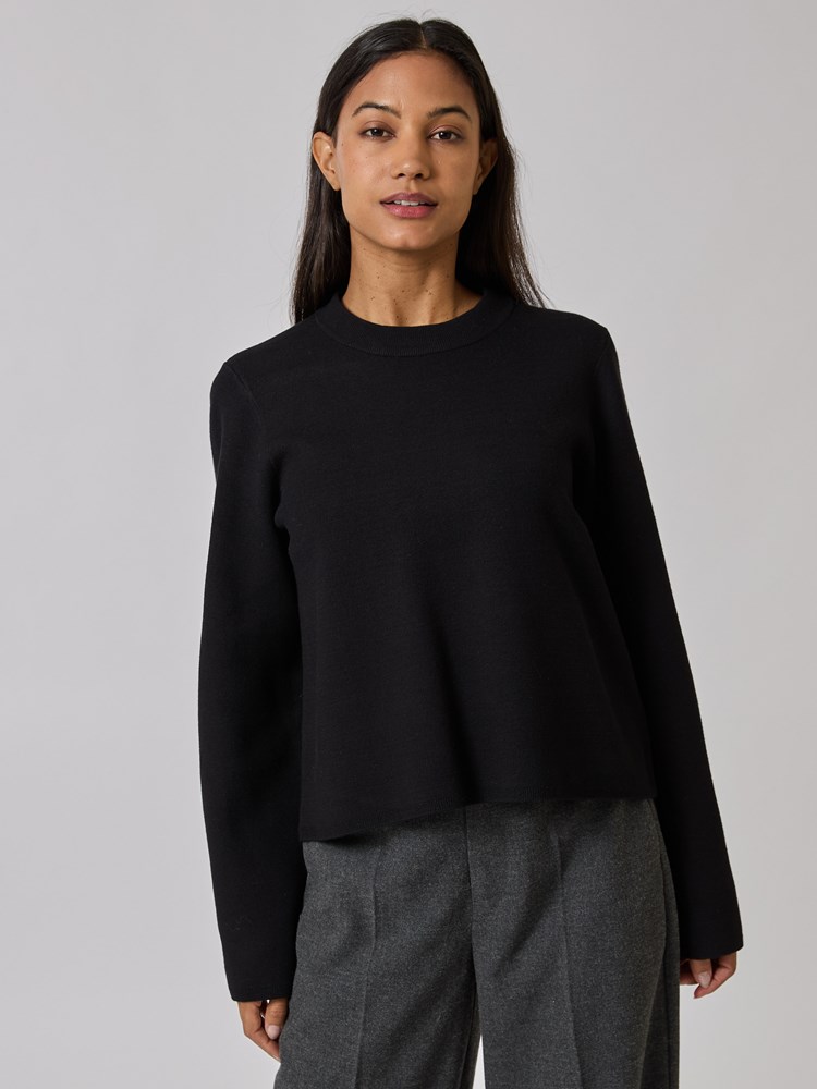 Hanna genser 7508425_CAB-DONNA-A24-Modell-Front_chn=vic_3982_Hanna genser CAB_Hanna genser CAB 7508425.jpg_Front||Front