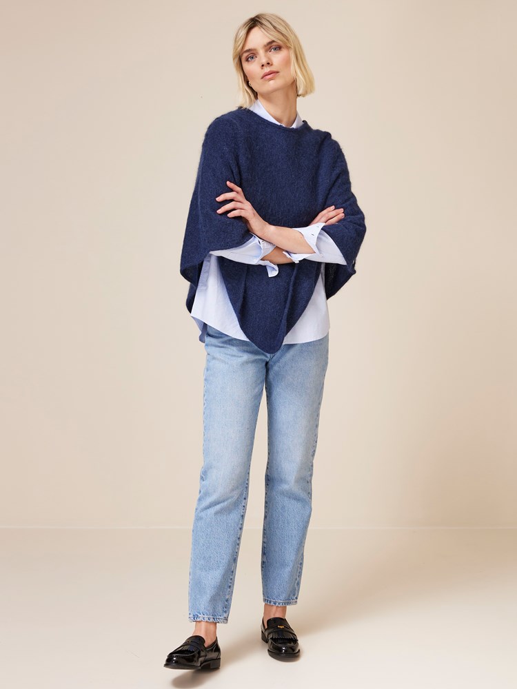 Lone poncho 7508490_EGV-JEANPAUL-A24-Front_7476_Lone poncho_Lone poncho EGV_Lone poncho EGV 7508490.jpg_Front||Front