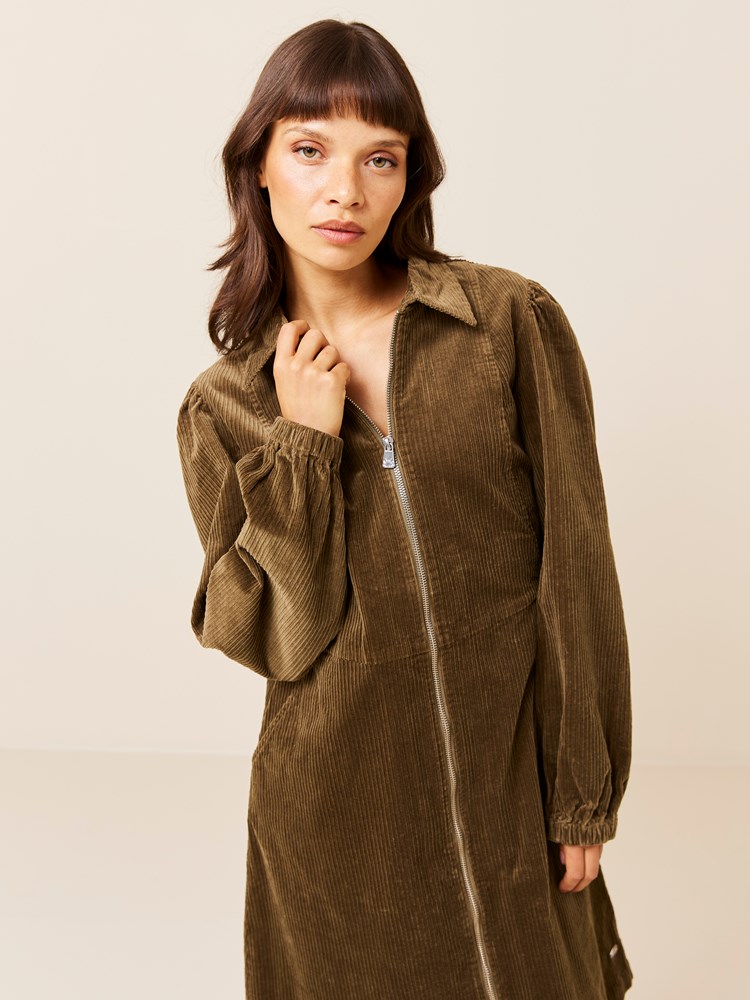 Lyana cordkjole 7508557_GTD_Jean Paul_Lyana Cord Kjole_A24 (1)_Lyana cordkjole GTD_Lyana cordkjole GTD 7508557.jpg_