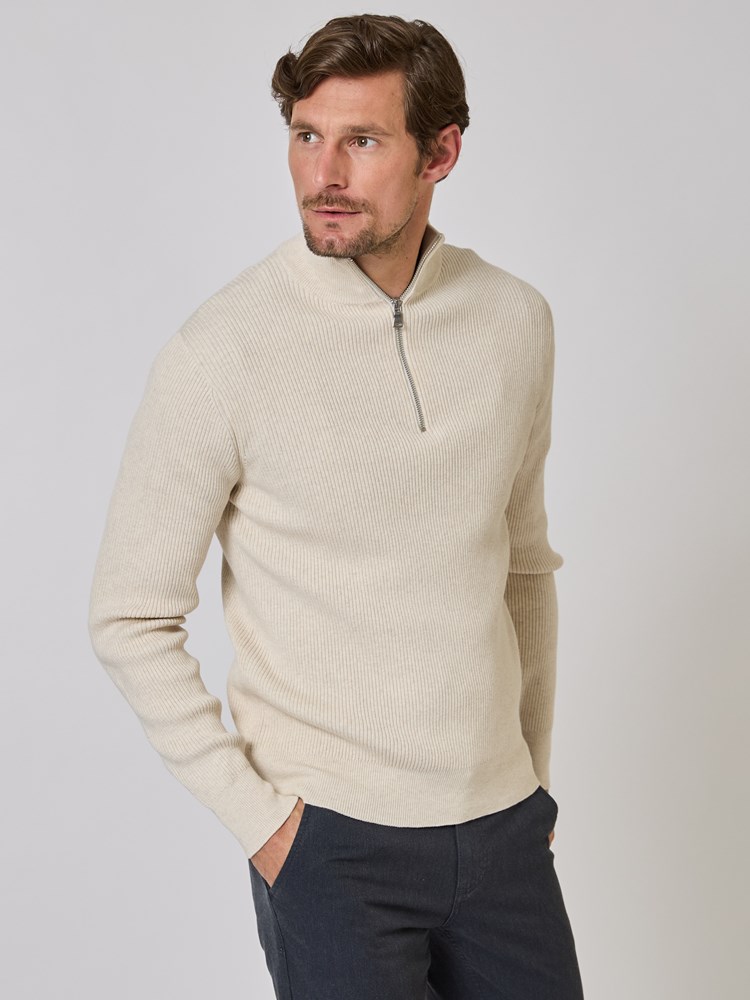 Birgir zip strikkegenser 7508582_S10-MRCAPUCHIN-A24-Modell-Front_chn=vic_6355_Birgir zip strikkegenser S10 7508582.jpg_Front||Front