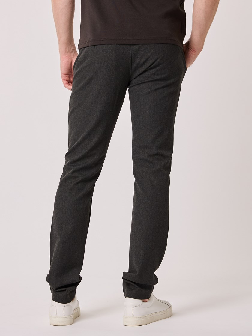 7508638 ID9 7508638_ID9-MRCAPUCHIN-NOS-Modell-Front_chn=vic_8462.jpg_Front||Front