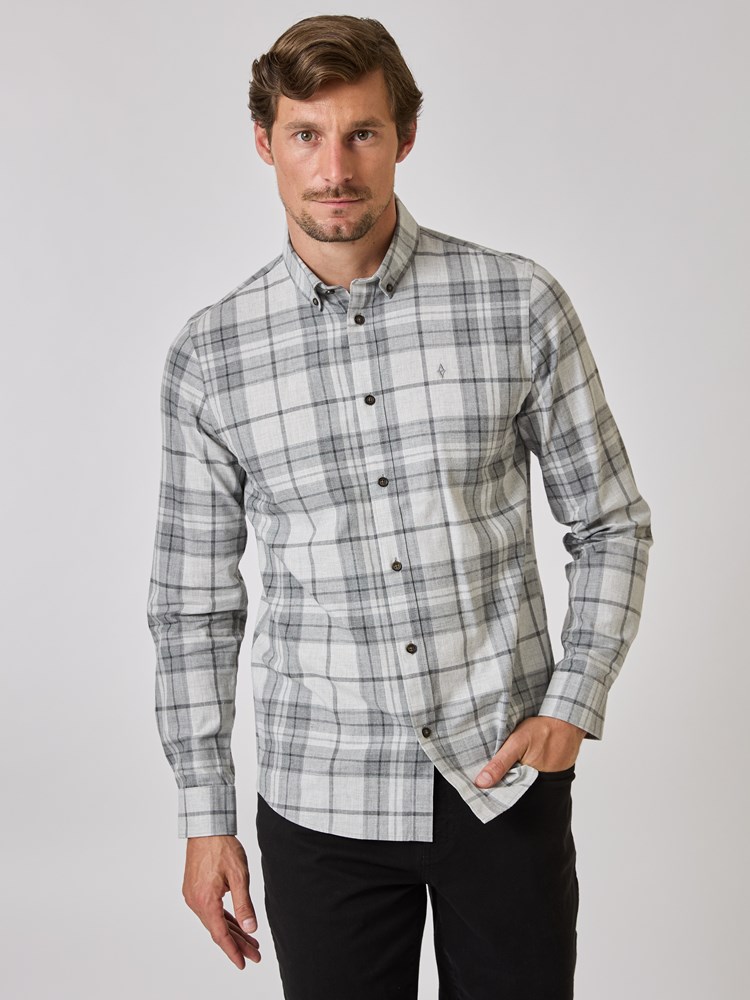 Flanell skjorte 7508775_IEY-VESB-A24-Modell-Front_chn=vic_3673_Flanell skjorte IEY_Flanell skjorte IEY 7508775.jpg_Front||Front