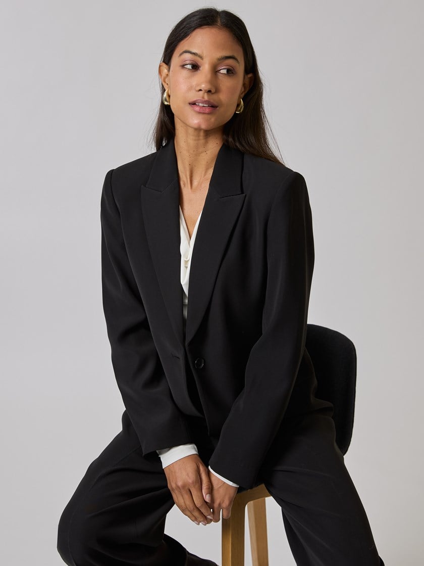 7508845 CAB 7508845_CAB-BLU-A24-details_chn=vic_5177_Paula blazer CAB.jpg_