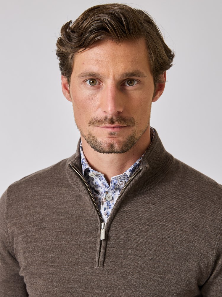 Ledger merino zip neck 7508863_ICM-VESB-A24-details_chn=vic_1428_Ledger merino zip neck ICM_Ledger merino zip neck ICM 7508863.jpg_