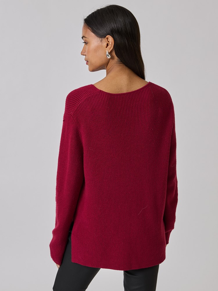 Molly v- hals genser 7508938_MWH-BLU-A24-Modell-Back_chn=vic_3403_Molly v- hals genser MWH_Molly v- hals genser MWH 7508938.jpg_Back||Back