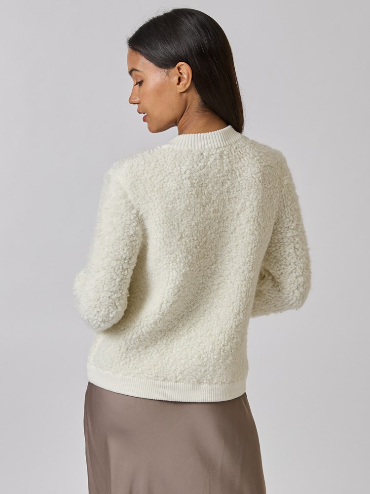 Savita bouclè cardigan 7508951_O79-BLU-A24-Modell-Back_chn=vic_2511_Savita bouclè cardigan O79_Savita bouclè cardigan O79 7508951.jpg_Back||Back