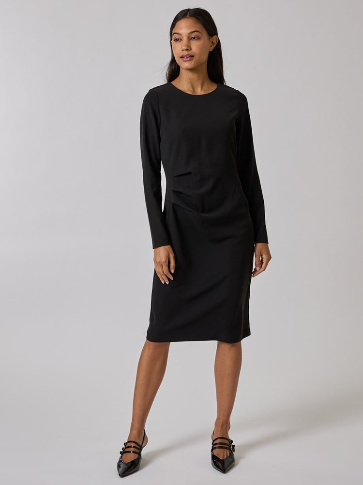 Paula kjole 7509141_CAB-BLU-A24-Modell-Front_chn=vic_7015_Paula kjole CAB.jpg_Front||Front