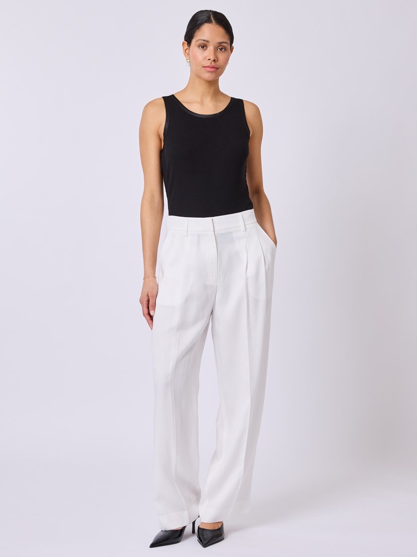 7509284 ID2 7509284_ID2-BLU-H25-details_chn=vic_9116_Catalina singlet ID2.jpg_