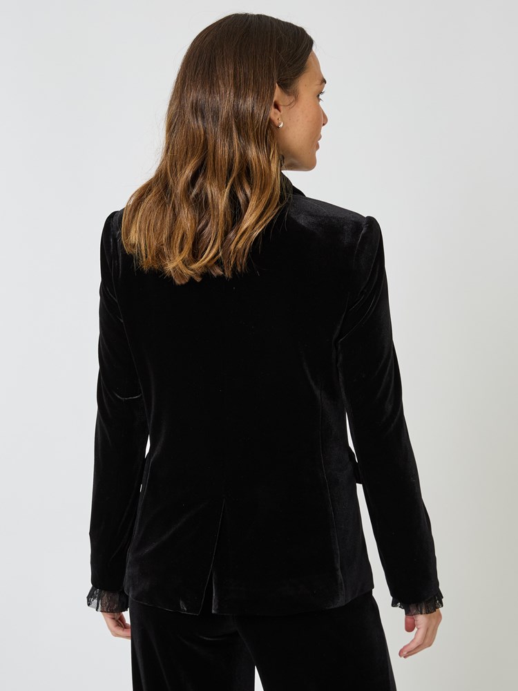 Juliet blazer 7509381_CAB-MELL-W24-Modell-Back_chn=vic_1455_Juliet blazer CAB_Juliet blazer CAB 7509381.jpg_Back||Back