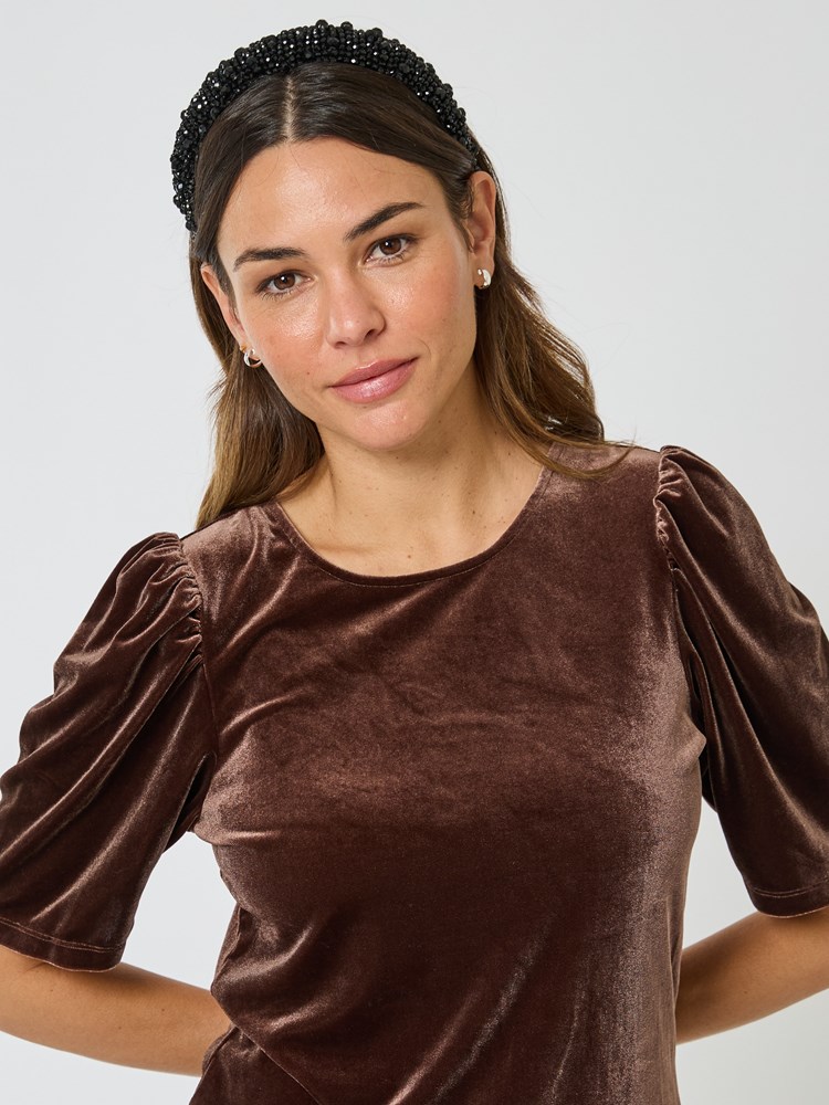 Juliet kortermet topp 7509415_AN9-MELL-W24-details_chn=vic_7768_Juliet kortermet topp AN9_Juliet kortermet topp AN9 7509415.jpg_