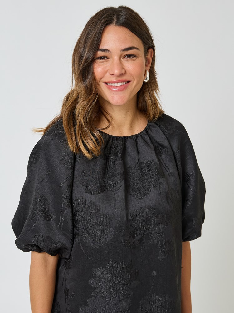 Alicia kjole 7509422_CAB-MELL-W24-details_chn=vic_7958_Alicia kjole CAB_Alicia kjole CAB 7509422.jpg_