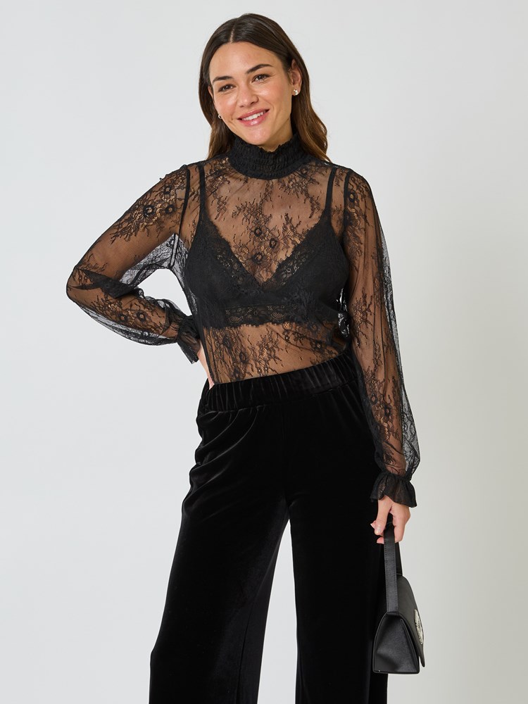 Kerry bluse 7509434_CAB-MELL-W24-Modell-Front_chn=vic_3114_Kerry bluse CAB_Kerry bluse CAB 7509434.jpg_Front||Front