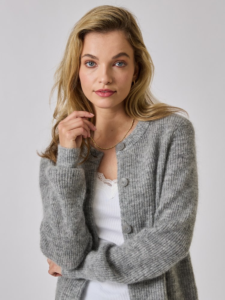 Marion cardigan 7509478_IEB-MELL-A24-details_chn=vic_5621_Marion cardigan IEB_Marion cardigan IEB 7509478.jpg_