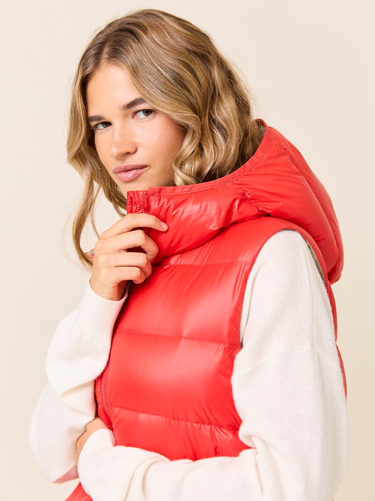 Linda dunvest 7509520_K4M-JEANPAUL-W24-Modell-Front_3804_Linda dunvest K4M_Linda dunvest K4M 7509520.jpg_Front||Front