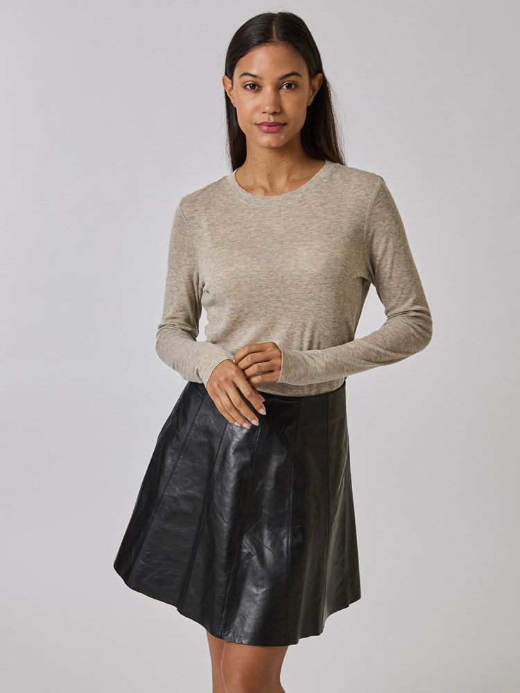 Alice topp 7509542_AGP-BLU-A24-Modell-Front_chn=vic_2184_Alice topp AGP_Alice topp AGP 7509542.jpg_Front||Front